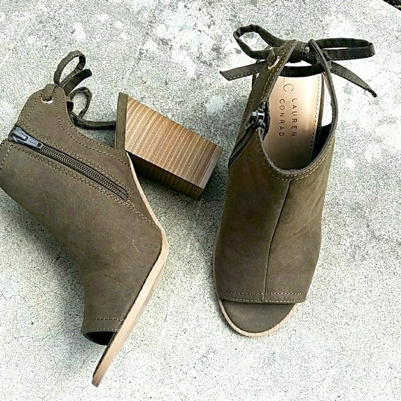 Suede Green Booties w/ Ties - Picture 2 of 4